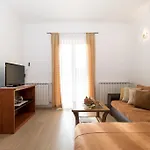 Pina Pensionat Zvekovica