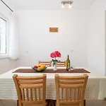 Pina Pensionat 4*