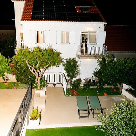 Pina Residence