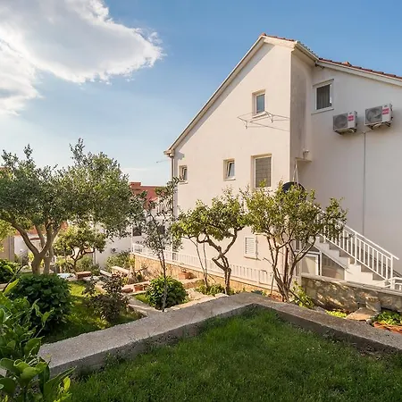 Pina Residence Zvekovica